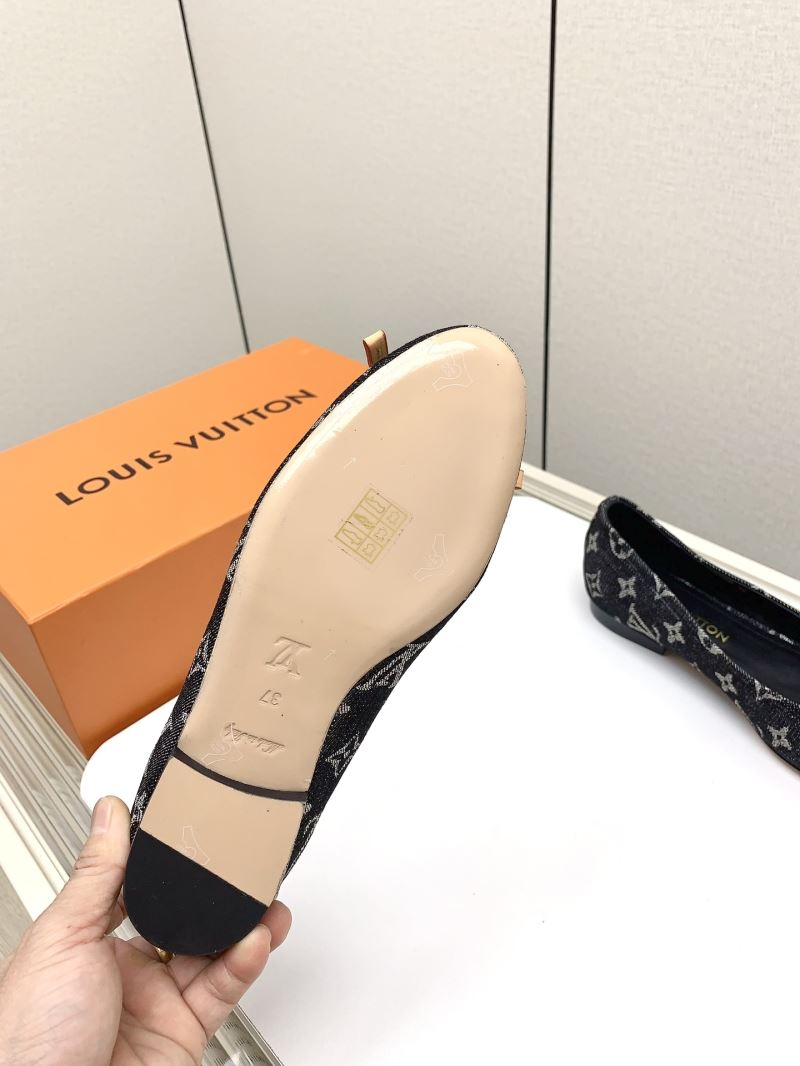 Louis Vuitton Low Shoes